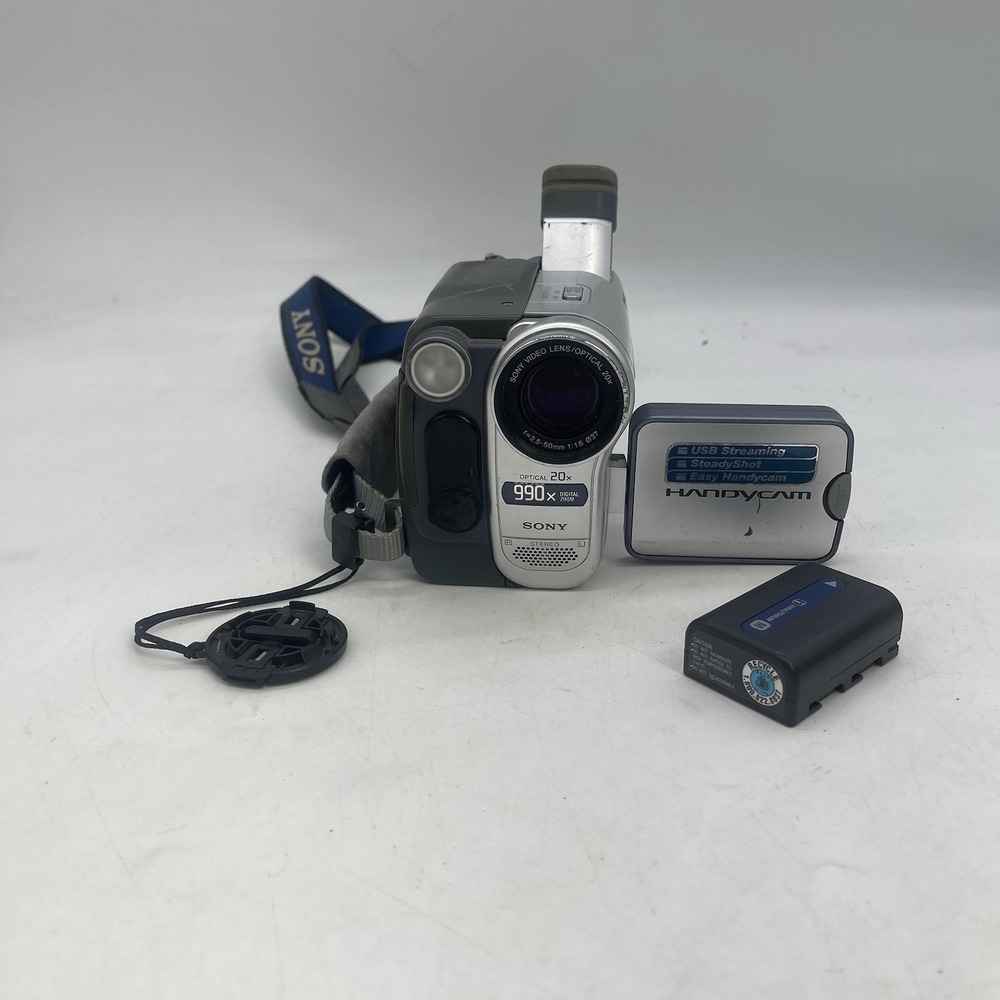 Sony Handycam Digital Video 8 Camcorder DCR-TRV280 Untested